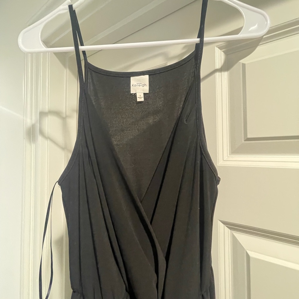 Elegant Black Jumpsuit - Picture 3 of 3